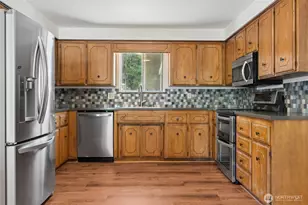 4011 San Mar Dr NE, Olympia, WA 98506 - Photo 2