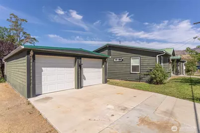 7 Cambridge Avenue, Rock Island, WA 98850 - Photo 1