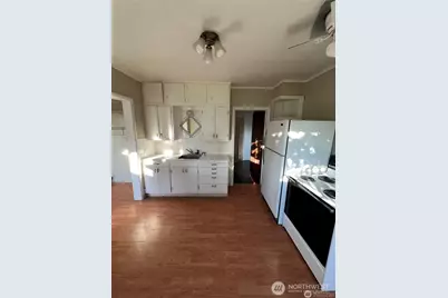 1303 Mt Brynion Street, Kelso, WA 98626 - Photo 12