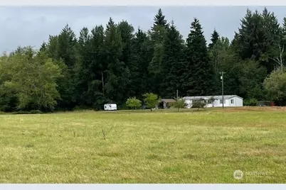 12424 212th Street NE, Arlington, WA 98223 - Photo 2