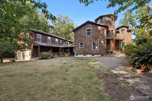 2681 S East Camano Island Dr, Camano Island, WA 98282 - Photo 2