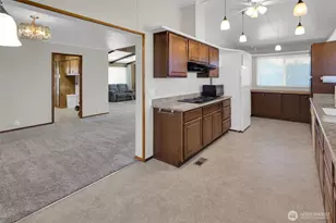 11436 SE 208th St, Kent, WA 98031 - Photo 10