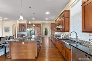 9426 Lake Washington Blvd NE, Bellevue, WA 98004 - Photo 10