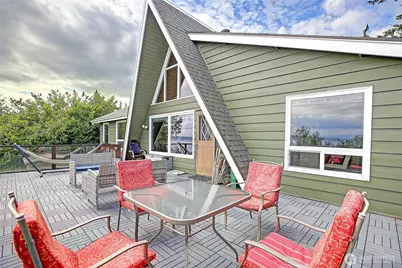 979 Cavalero Road, Camano Island, WA 98282 - Photo 8