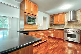 2830 216th Ave SE, Sammamish, WA 98075 - Photo 10