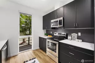 4051 Rainier Ave S, Seattle, WA 98118 - Photo 12