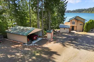 441 W Nahwatzel Beach Dr, Shelton, WA 98584 - Photo 4