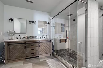 651 SE Bayshore Drive #E101, Oak Harbor, WA 98277 - Photo 24