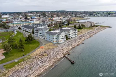 651 SE Bayshore Drive #E101, Oak Harbor, WA 98277 - Photo 2