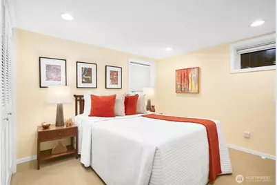 6845 52nd Avenue NE, Seattle, WA 98115 - Photo 32