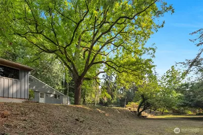19331 37th Avenue NE, Lake Forest Park, WA 98155 - Photo 4