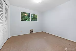 19331 37th Ave NE, Lake Forest Park, WA 98155 - Photo 30