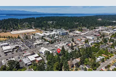 14012 Midvale Avenue N, Seattle, WA 98133 - Photo 2