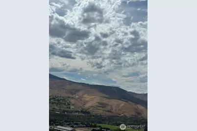 3825 Sunridge Ln, Wenatchee, WA 98801 - Photo 12