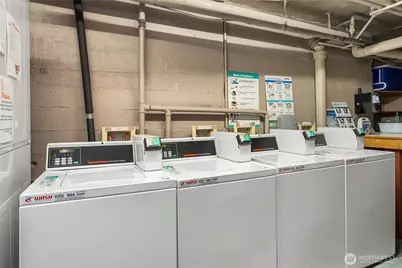 905 NE 43rd Street #107, Seattle, WA 98105 - Photo 22