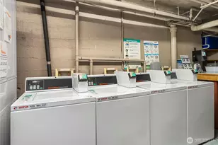 905 NE 43rd St, Seattle, WA 98105 - Photo 22