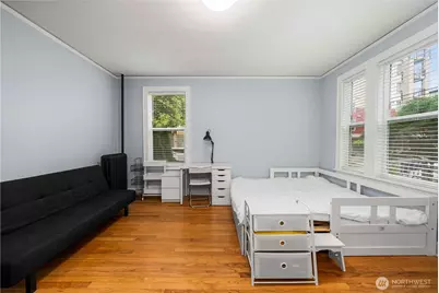 905 NE 43rd Street #107, Seattle, WA 98105 - Photo 16