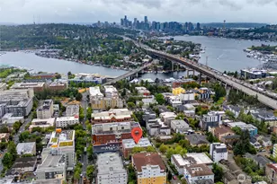 905 NE 43rd St, Seattle, WA 98105 - Photo 30