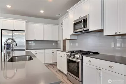 19814 135th Avenue E, Graham, WA 98338 - Photo 4