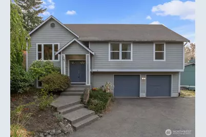 3913 W Tapps Drive E, Lake Tapps, WA 98391 - Photo 2