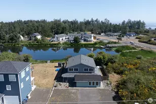 1042 Point Brown Ave SE, Ocean Shores, WA 98569 - Photo 2