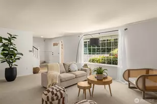 11216 E Riverside Dr, Bothell, WA 98011 - Photo 8