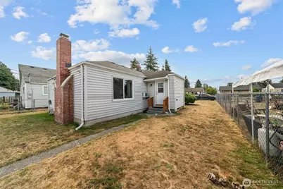 4709 S American Lake Boulevard, Tacoma, WA 98409 - Photo 10