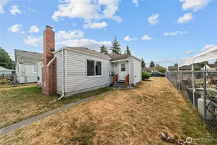 4709 S American Lake Blvd, Tacoma, WA 98409 - Photo 10