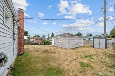 4709 S American Lake Boulevard, Tacoma, WA 98409 - Photo 12