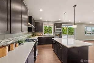 2525 20th Ave SW, Puyallup, WA 98371 - Photo 8