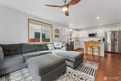 2416 177th Street Ct E, Tacoma, WA 98445 - Photo 10