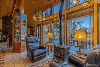 826 S Skylark Way, Othello, WA 99344 - Photo 2