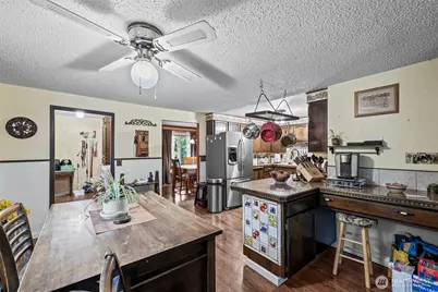 8204 42nd Street W, University Place, WA 98466 - Photo 10