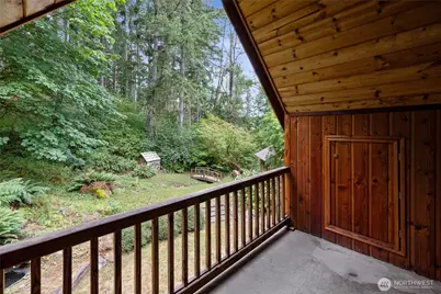 35414 87th Avenue E, Eatonville, WA 98328 - Photo 22