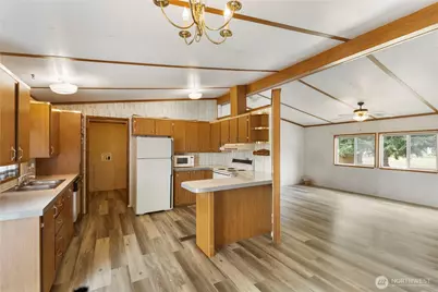 13013 210th Avenue Ct E, Bonney Lake, WA 98391 - Photo 12