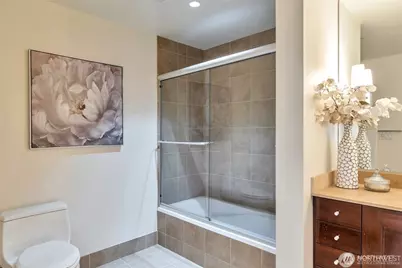 650 Bellevue Way NE #3303, Bellevue, WA 98004 - Photo 16