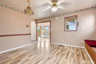 811 NE 2nd St, Winlock, WA 98596 - Photo 12