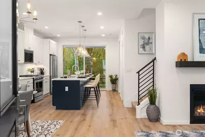 13434 (Hs 3) NE 112th Place, Redmond, WA 98052 - Photo 4