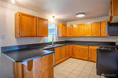 310 Y Street SW, Tumwater, WA 98501 - Photo 14