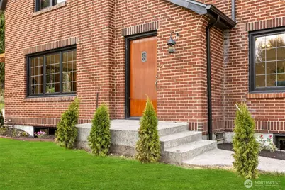 221 S Woodland, Puyallup, WA 98371 - Photo 4