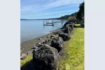 61 E Woods Place, Belfair, WA 98528 - Photo 2