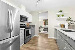 17426 Bothell Way NE, Bothell, WA 98011 - Photo 10