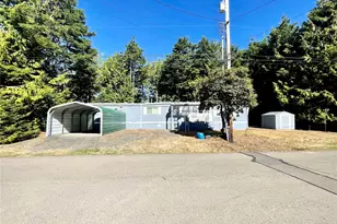 55 Paradise Ln, Pacific Beach, WA 98571 - Photo 2