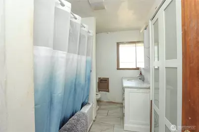 122 S National Avenue, Bremerton, WA 98312 - Photo 18