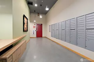 827 Hiawatha Pl S, Seattle, WA 98144 - Photo 18