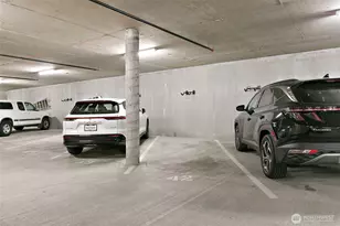 827 Hiawatha Pl S, Seattle, WA 98144 - Photo 16