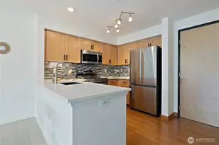 827 Hiawatha Pl S, Seattle, WA 98144 - Photo 6