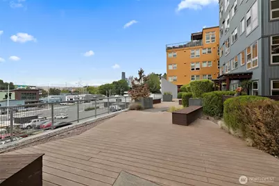 827 Hiawatha Place S #402, Seattle, WA 98144 - Photo 14