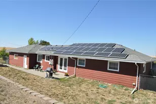 37413 Main Street E, Davenport, WA 99122 - Photo 2