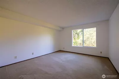 17417 Ashworth Avenue N #303, Shoreline, WA 98133 - Photo 14